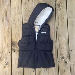 Hollister Vest